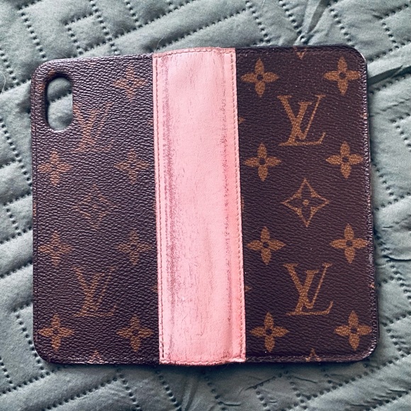 🎉🎉Genuine Louis Vuitton XR phone case **Authentic leather**🎉🎉 - Picture 6 of 7
